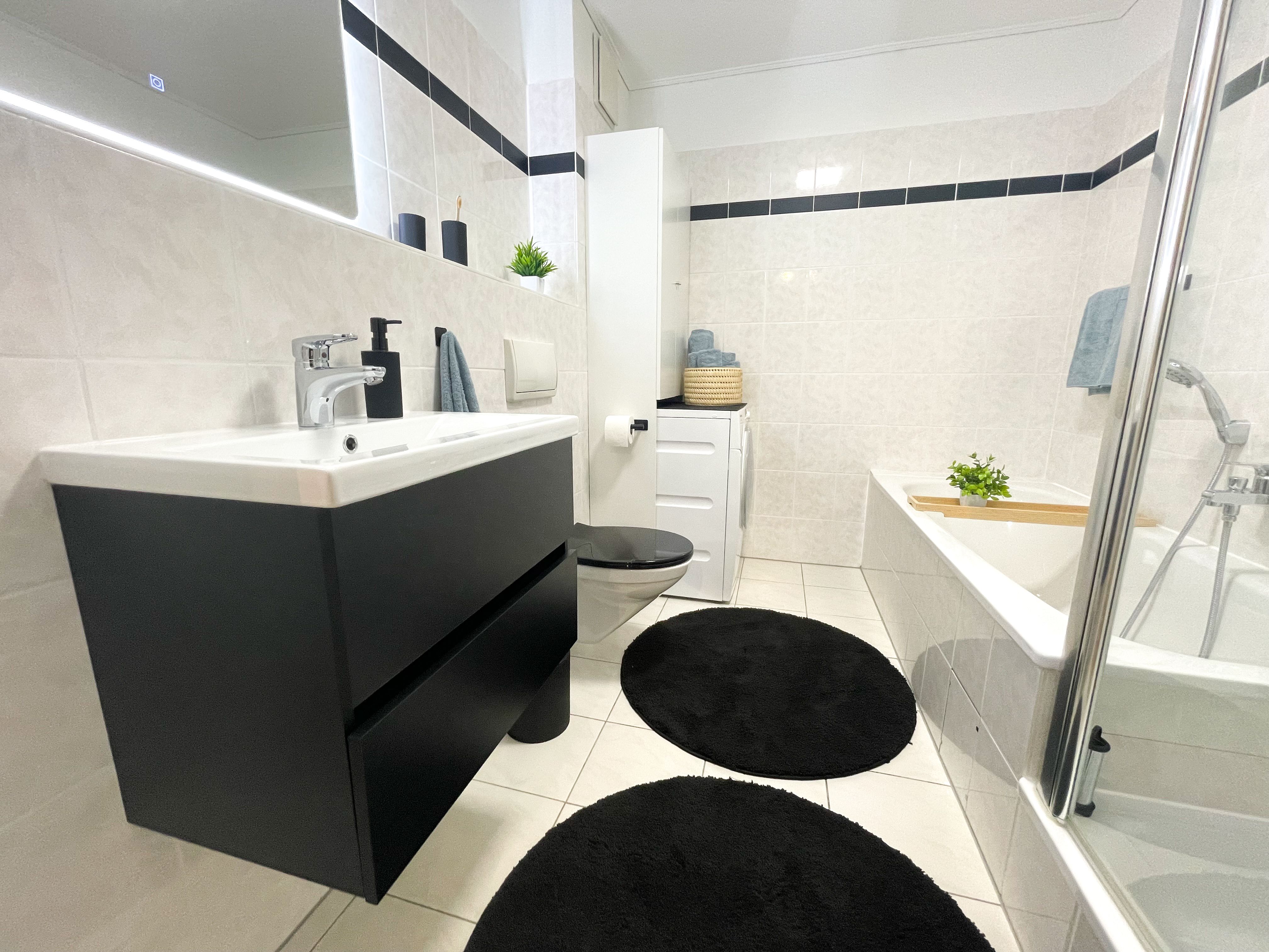 Perfect And Awesome Suite In Norderstedt/Stilvolle, Frisch Renovierte Und Möblierte 2-Zimmer- Wohnun - 12