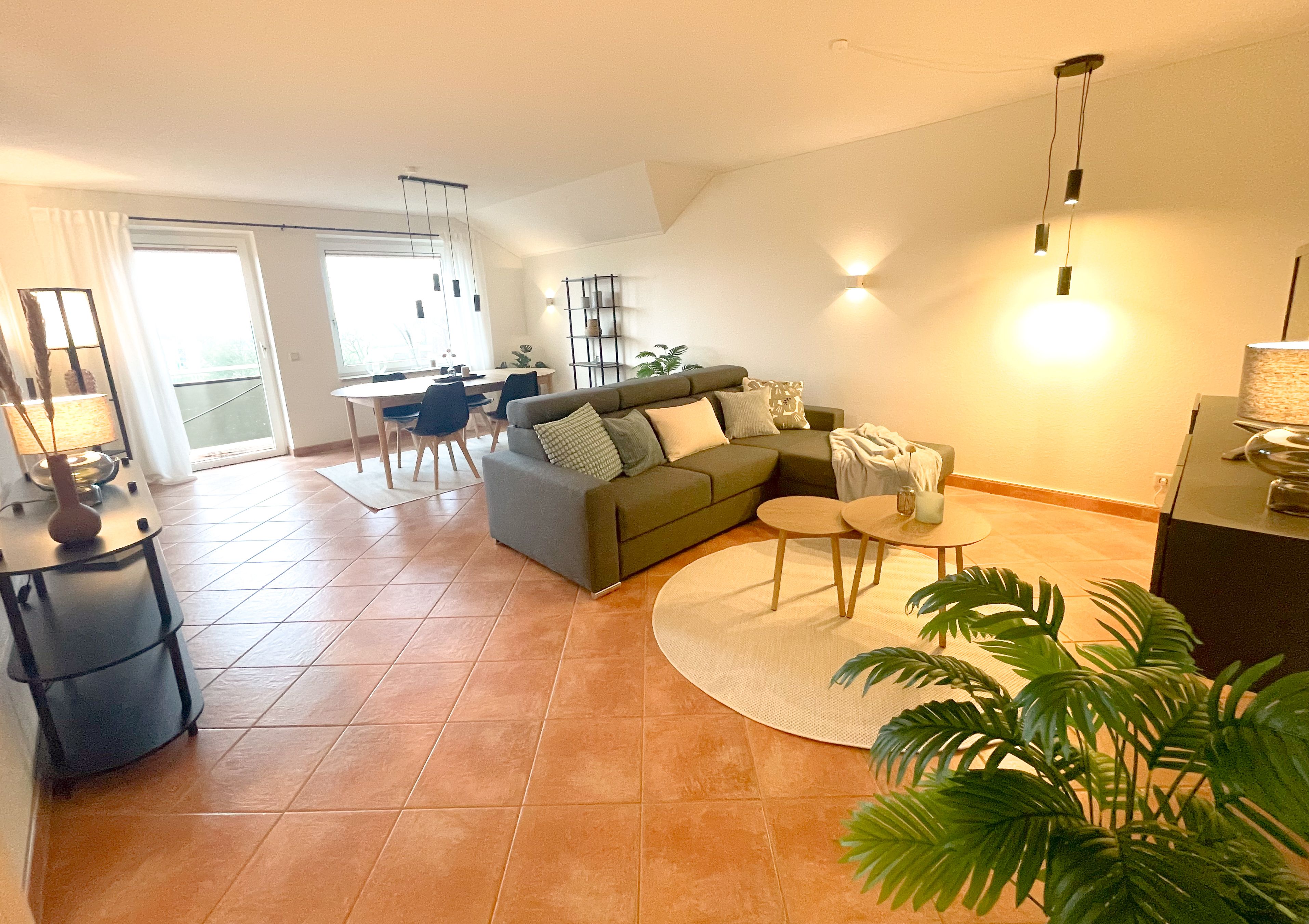 Perfect And Awesome Suite In Norderstedt/Stilvolle, Frisch Renovierte Und Möblierte 2-Zimmer- Wohnun - 5