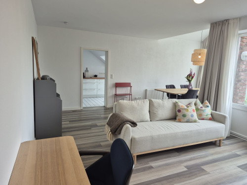 Beautiful charming 2-room apartment directly by the Rhine