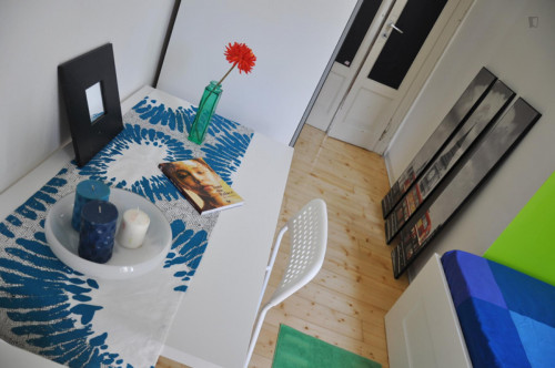 Fantastic double bedroom in a 5-bedroom apartment near Milano Repubblica train station - Gallery - 21