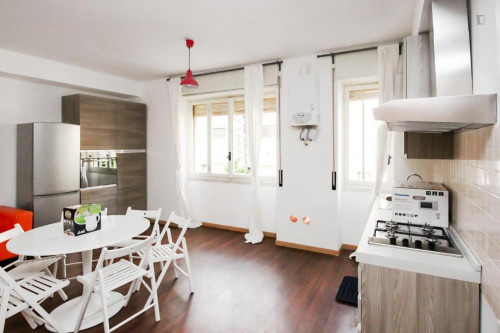 Cozy double bedroom near Sondrio metro station