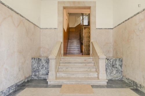 Relaxing single bedroom in Saldanha, Instituto Superior de Contabilidade e Administração de Lisboa