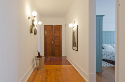 Relaxing single bedroom in Saldanha, Instituto Superior de Contabilidade e Administração de Lisboa  - Gallery -  5