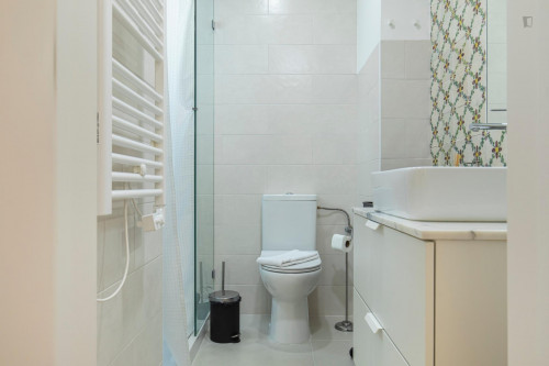 Modern 2-bedroom apartment near ISEG - Instituto Superior de Economia e Gestão da Universidade de Lisboa  - Gallery -  5