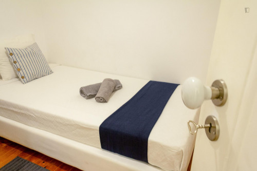 Quarto Twin - Campolide/Amoreiras