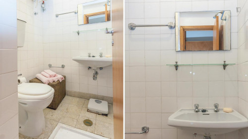 Double bedroom in spacious 4-bedroom apartment in lively Cedofeita