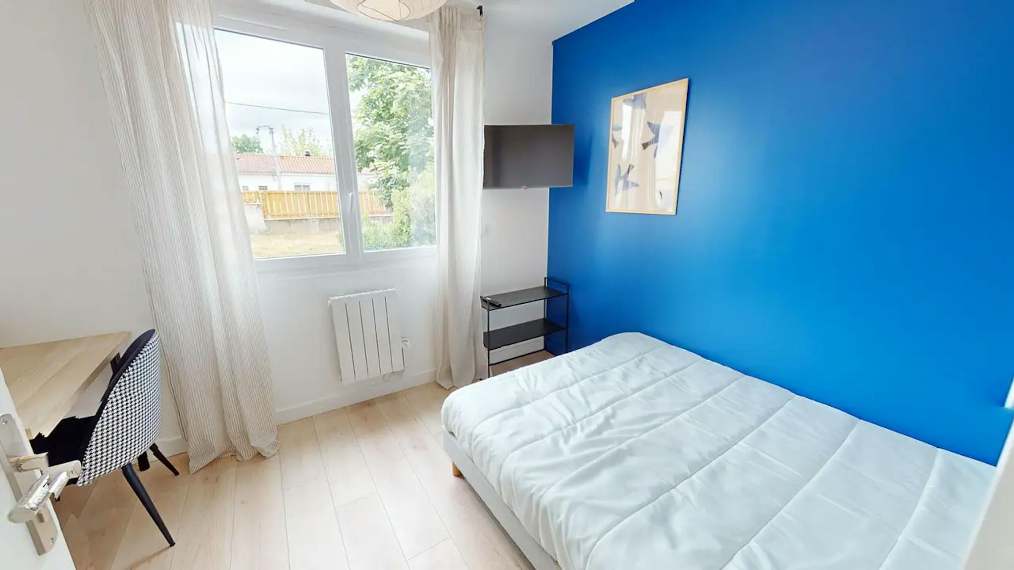  Private Room  -  Avenue du Truc, Mérignac  - Gallery -  1