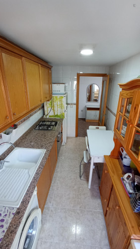 Single Bedroom in a 3 rooms apartment. Near university and beach.  - Gallery -  5