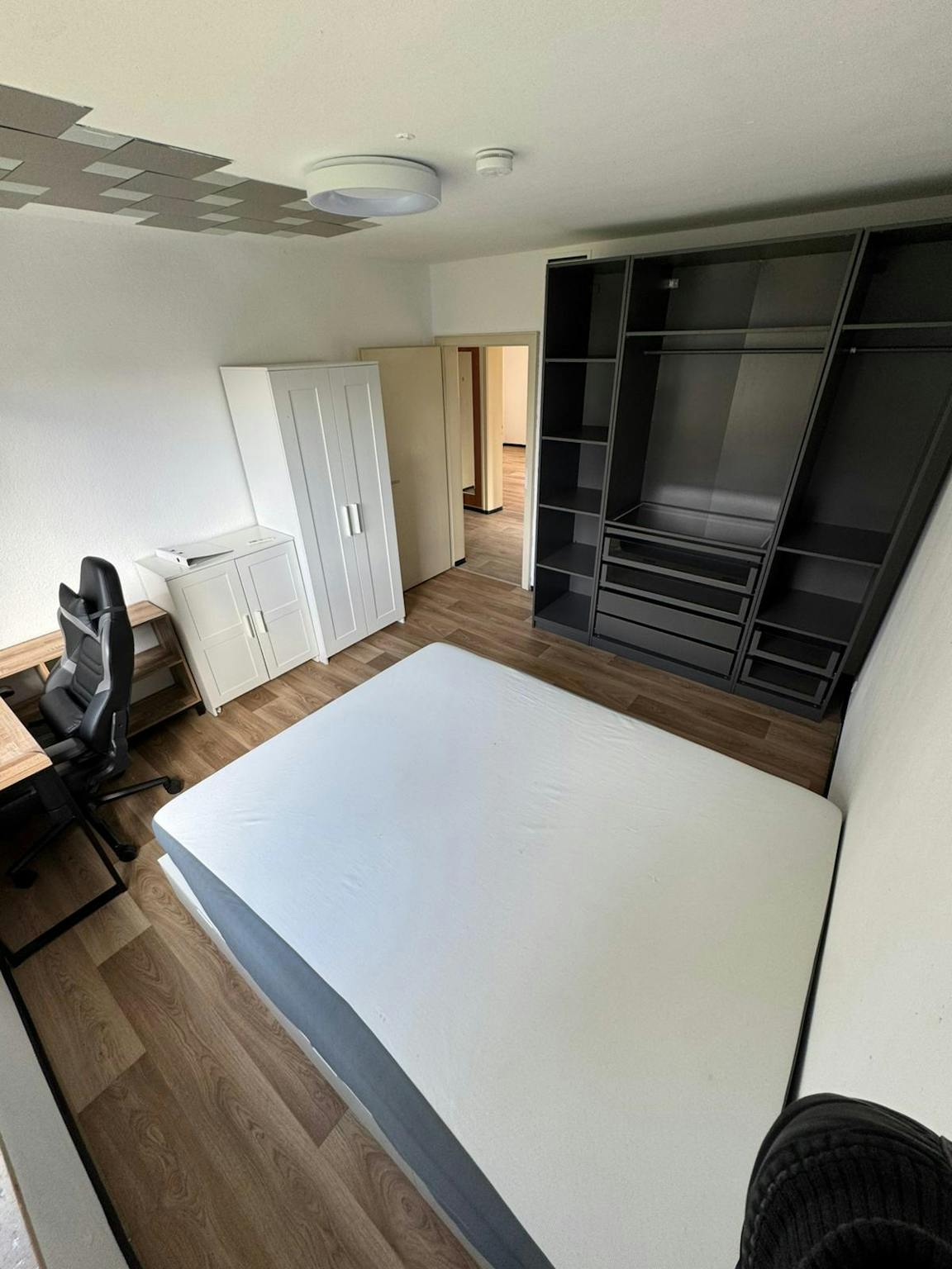  Entire Place  -  Waldheimstraße, Ostfildern  - Gallery -  1