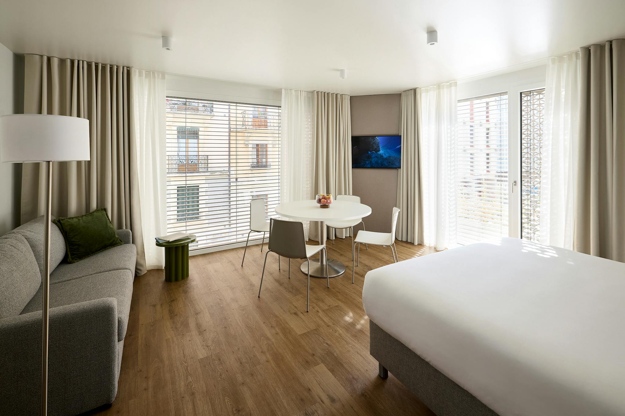  Entire Place  -  Rue du Jura, Genève  - Gallery -  1