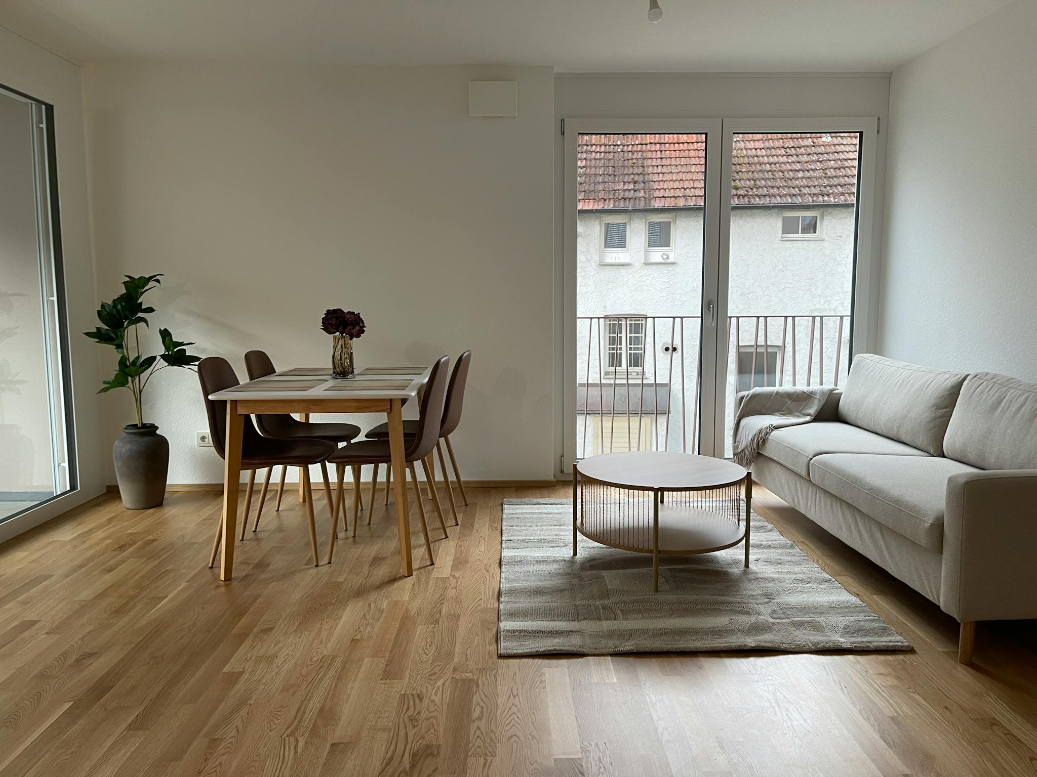  Entire Place  -  Hauptstraße, Singen  - Gallery -  1