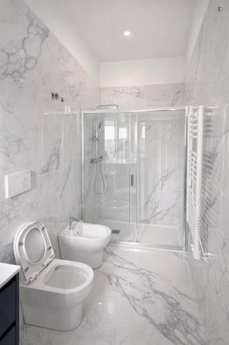 Single Bedroom in a 3-Bedroom Apartment in a Student Residence - Gallery - 11