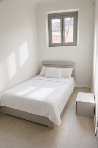 Single Bedroom in a 3-Bedroom Apartment in a Student Residence