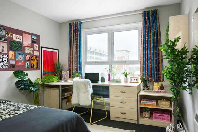  Extra Large Standard Double En-Suite: Three Bedroom Flat  -  راجلان هاوس  - Gallery -  3