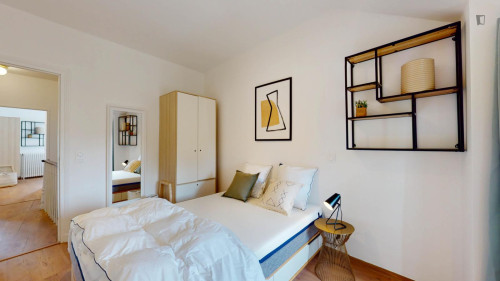 Neat double bedroom near Jardin de la Côte