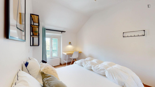 Neat double bedroom near Jardin de la Côte