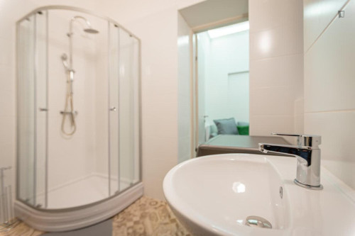Inviting 1- double bedroom apartment in St. Stephen's Basilica 