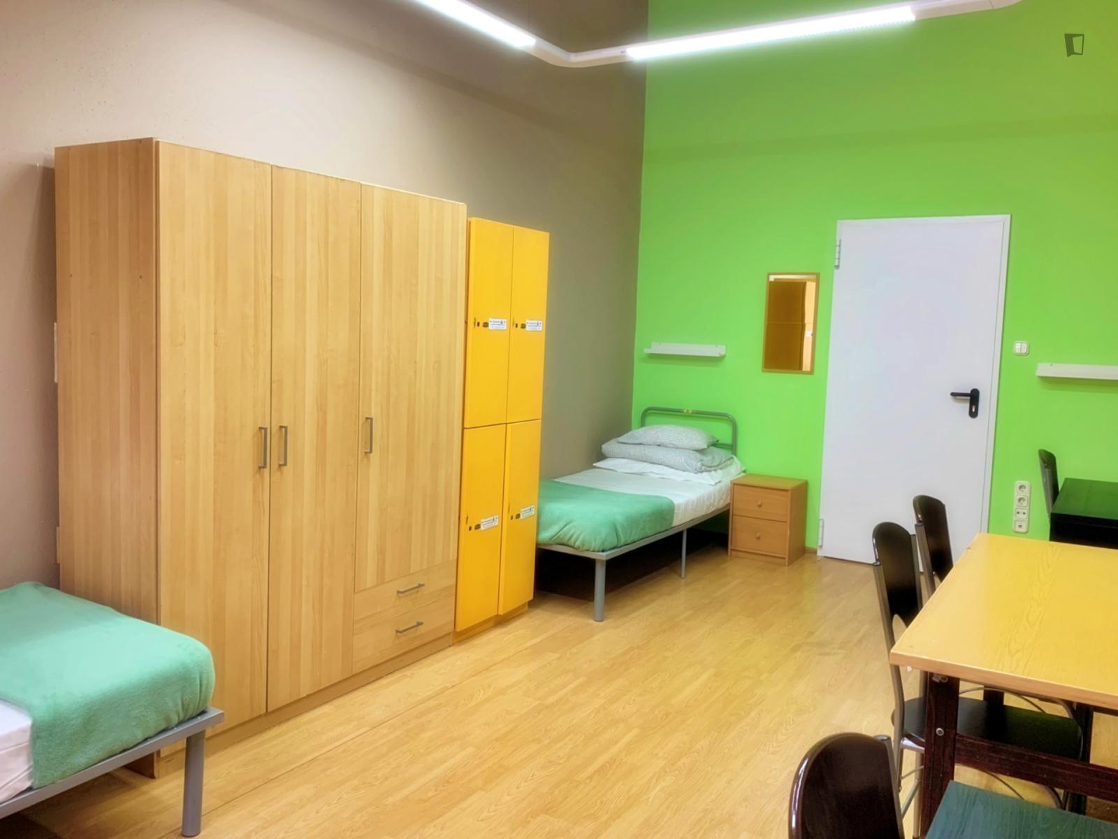  Very Neat Twin Bedroom Near Boráros Tér Station  -  Very neat twin bedroom near Boráros tér station  - Gallery -  1