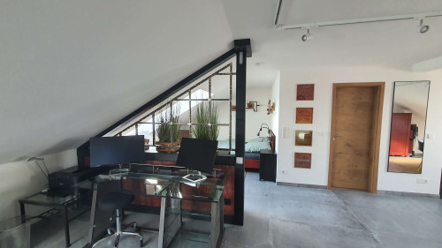 Moderne Dachgeschoßwohnung mit Homeoffice– ruhig & zentral zwischen Köln/Düsseldorf - Gallery - 15