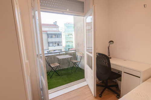 Premium Room with Balcony – Fully Equipped - Gallery - 2