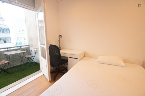 Premium Room with Balcony – Fully Equipped - Gallery - 4