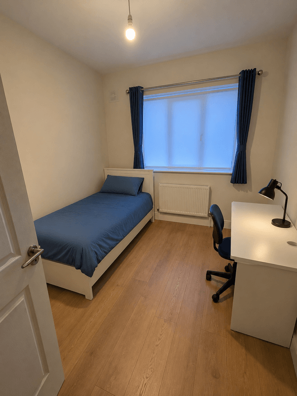  Spacious Single Room(Full Room)  -  Room to rent in family home  - Gallery -  1
