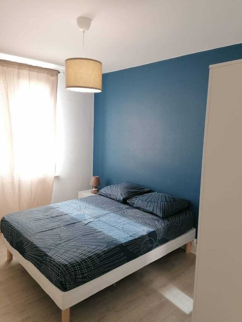  Room 1  -  53m² Private room in a flatshare for 3 people  - Gallery -  1