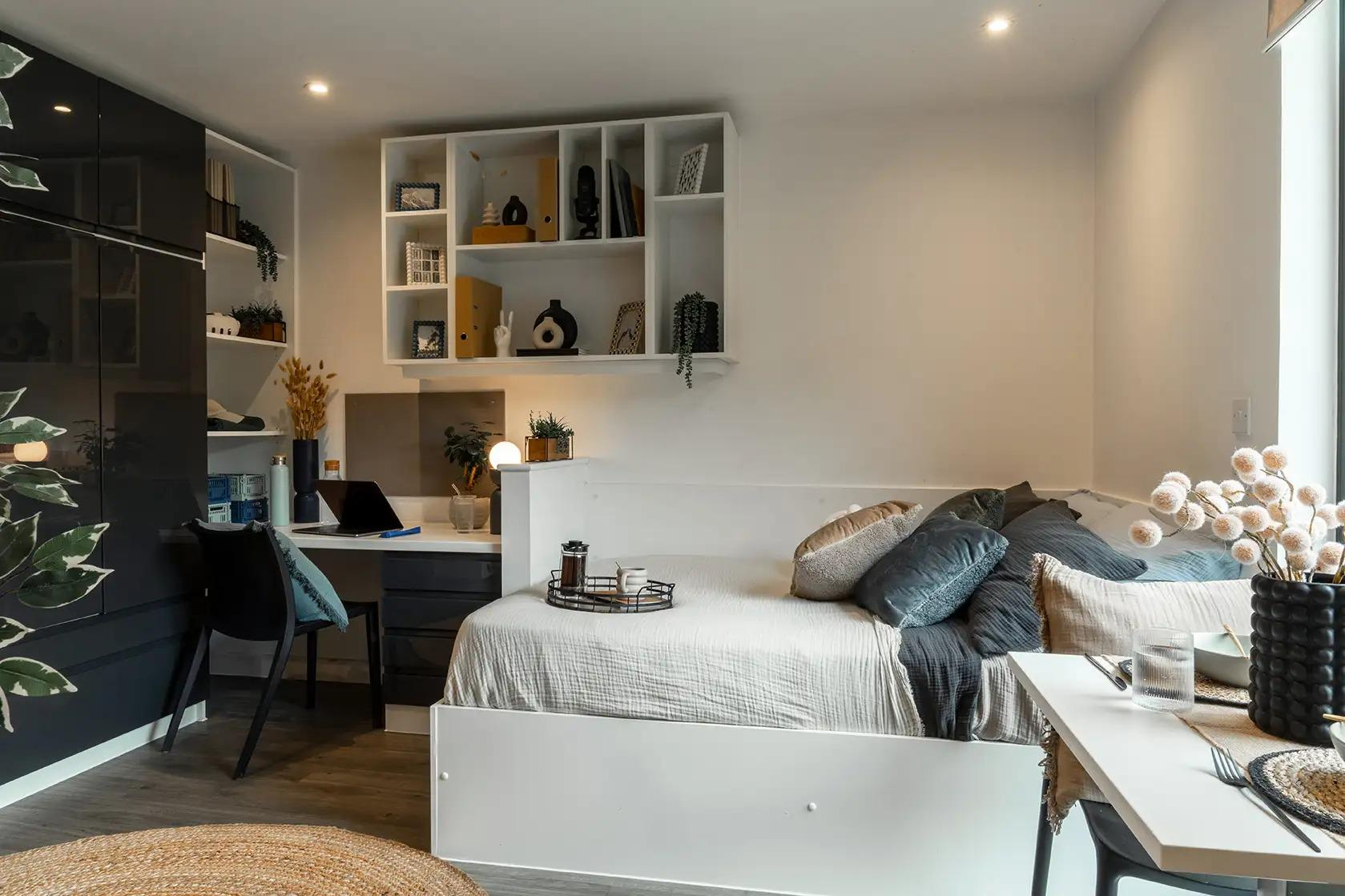Luxe Plus Studio - Palamon Court - Gallery - 2
