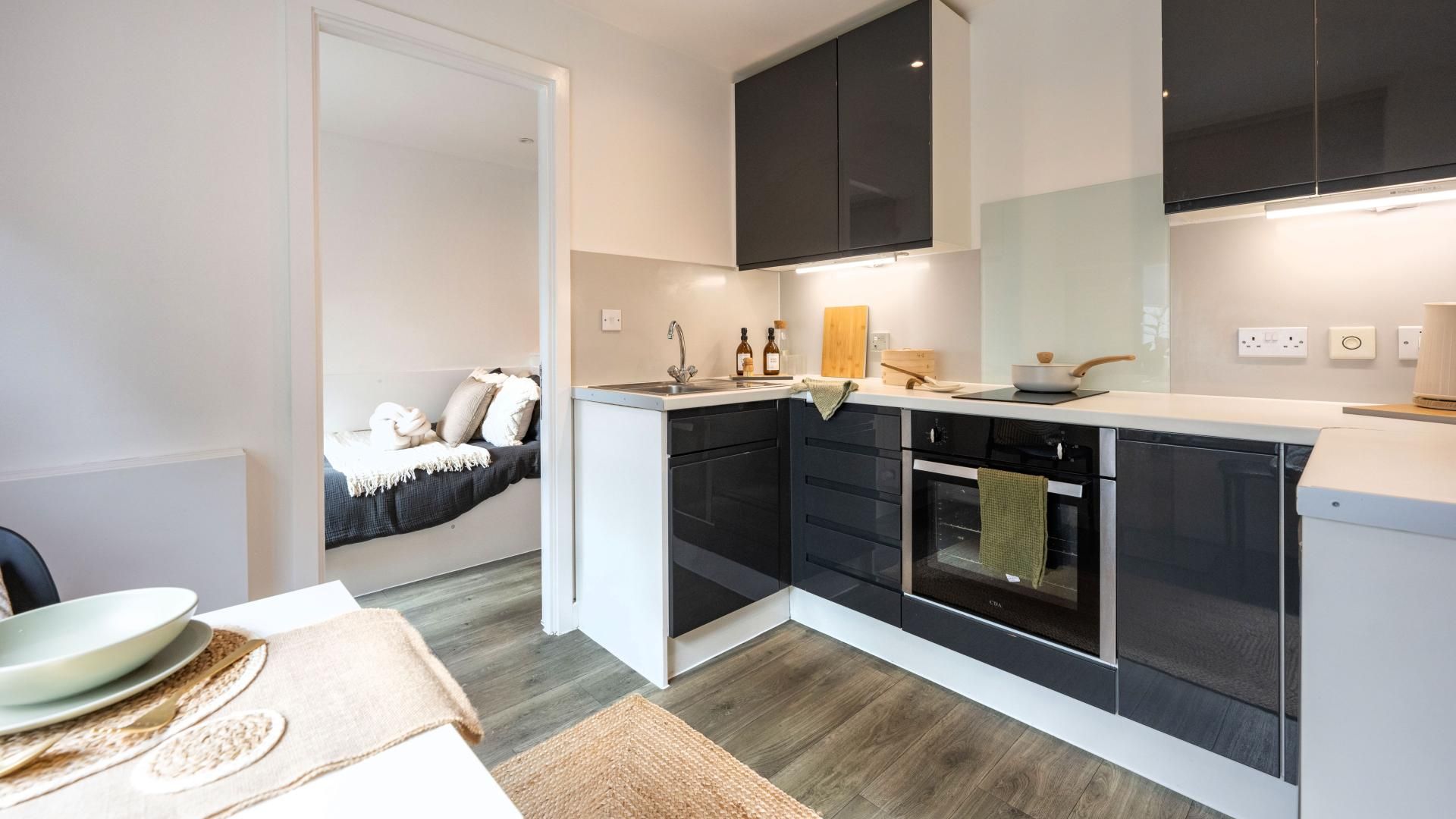 Two Bed Club Flat - 4