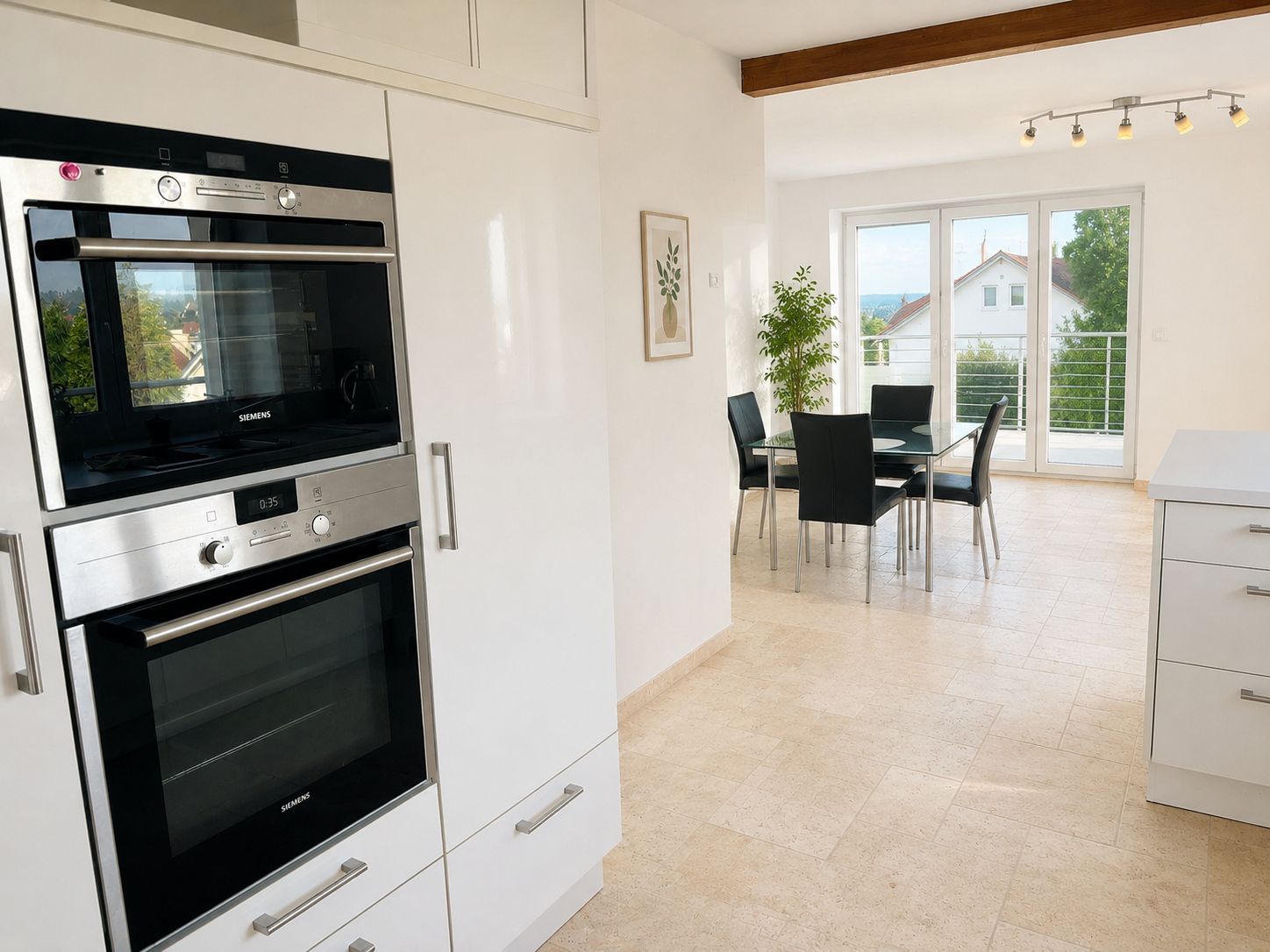  Furnished Bright 3-Room Apartment With Lake View In A Central Location In Überlingen  -  Furnished bright 3-room apartment with lake view in a central location in Überlingen  - Gallery -  6