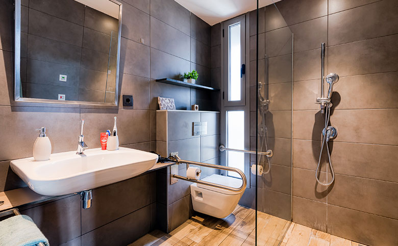 Premium Accessible Studio With Kitchen - 3