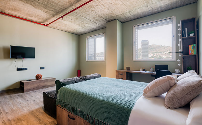 Premium Accessible Studio With Kitchen - 2