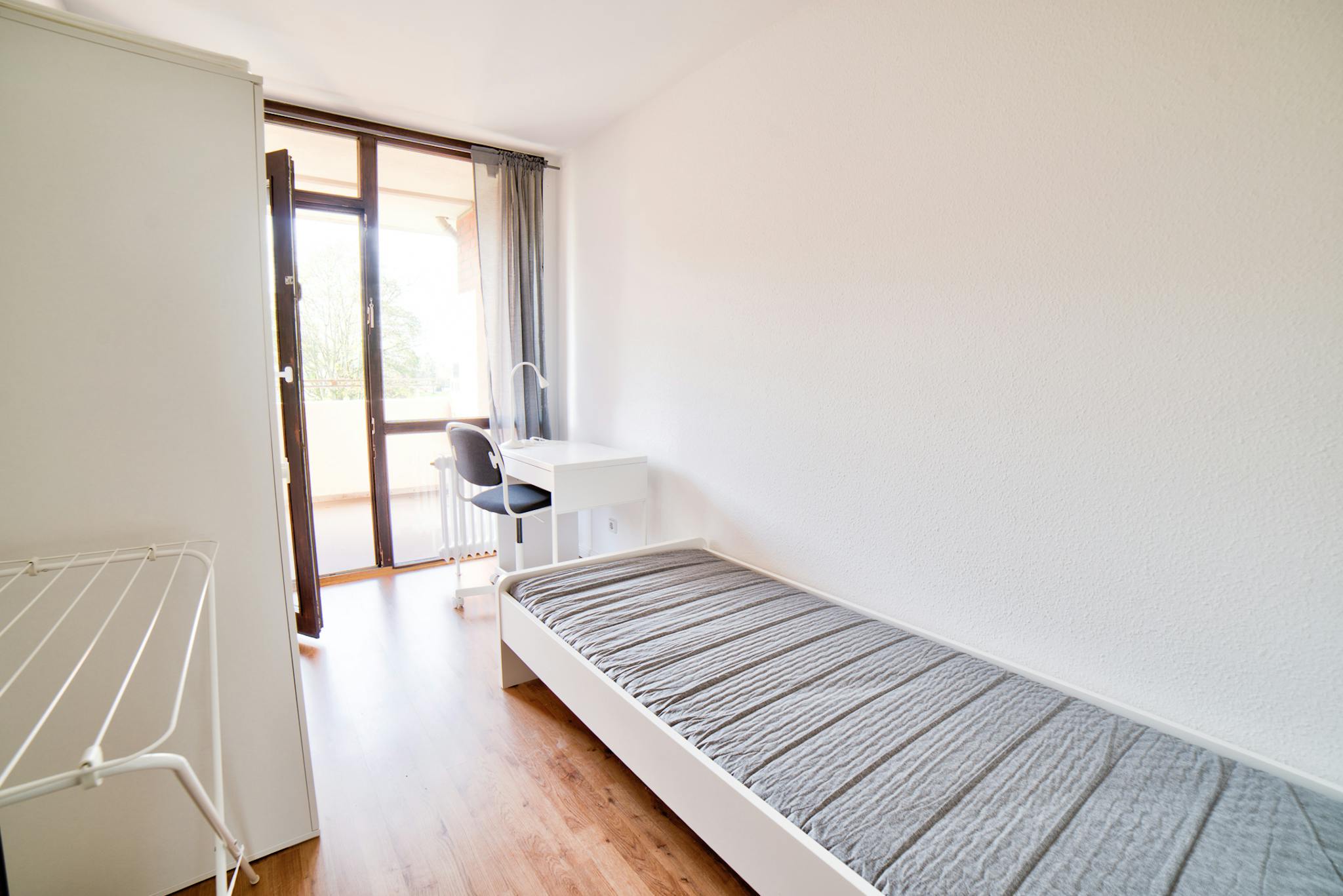 Private Room - Kölner Landstraße, Düsseldorf - Gallery - 1
