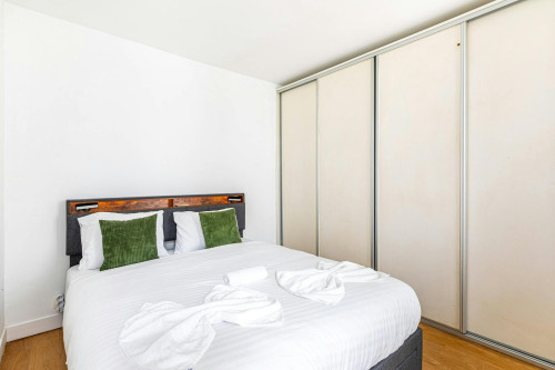 Rue du Faubourg Saint-Martin, Paris - Gallery - 10