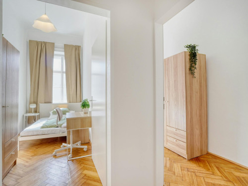Linzer Straße, Vienna