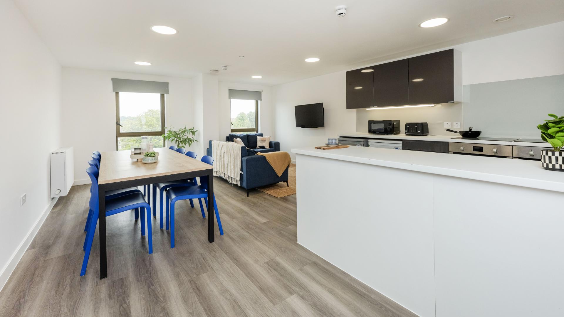 Club En-Suite - 5