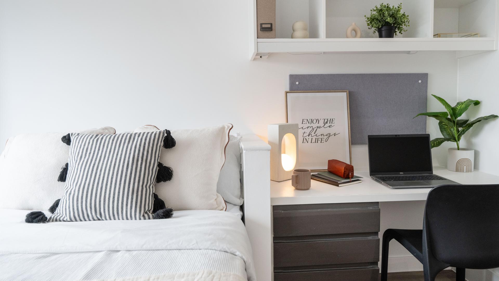 Luxe En-Suite - 4
