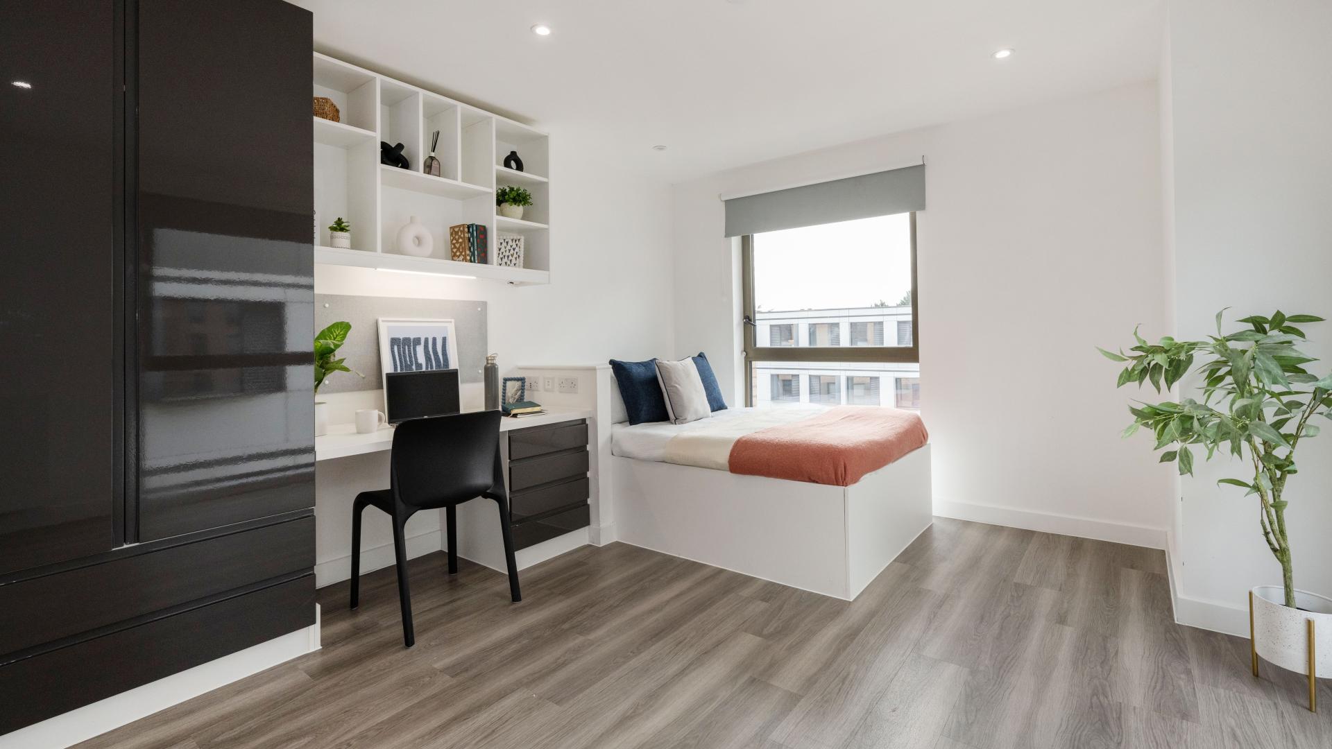 Elite En-Suite - 6