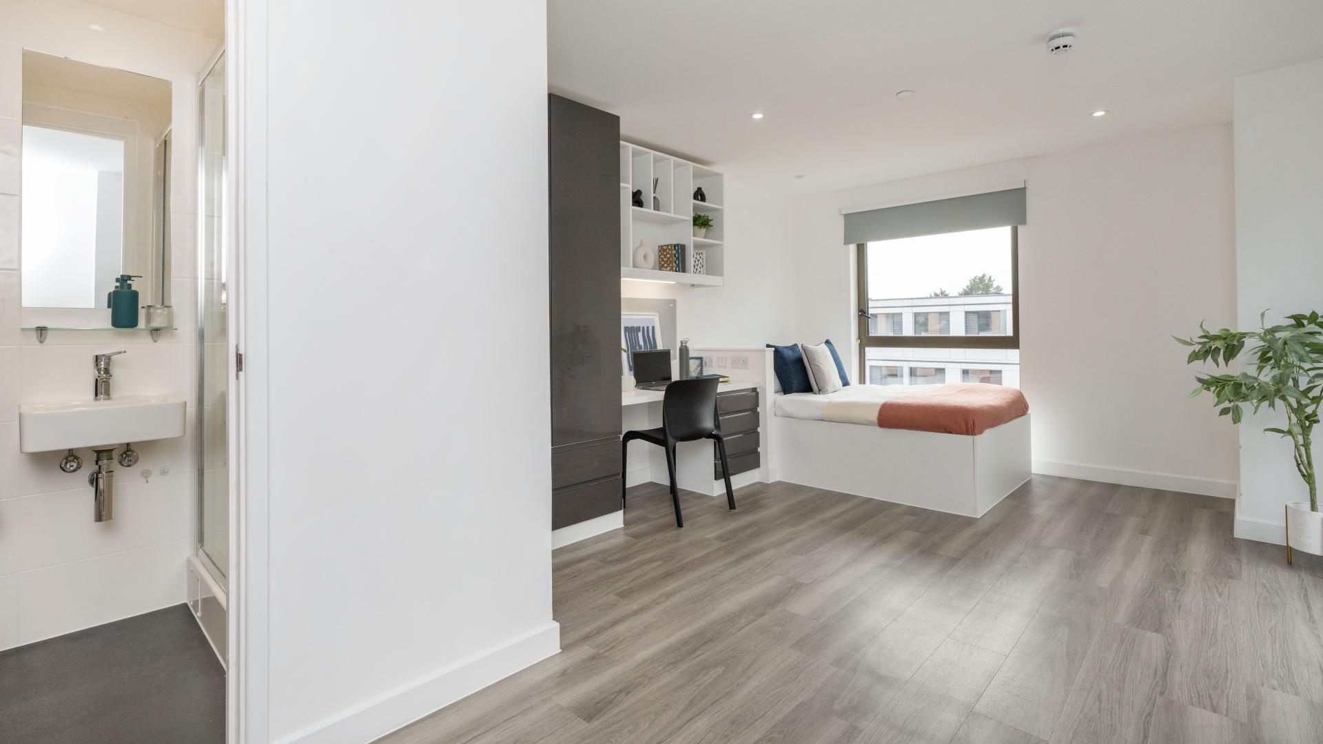 Elite En-Suite - 5