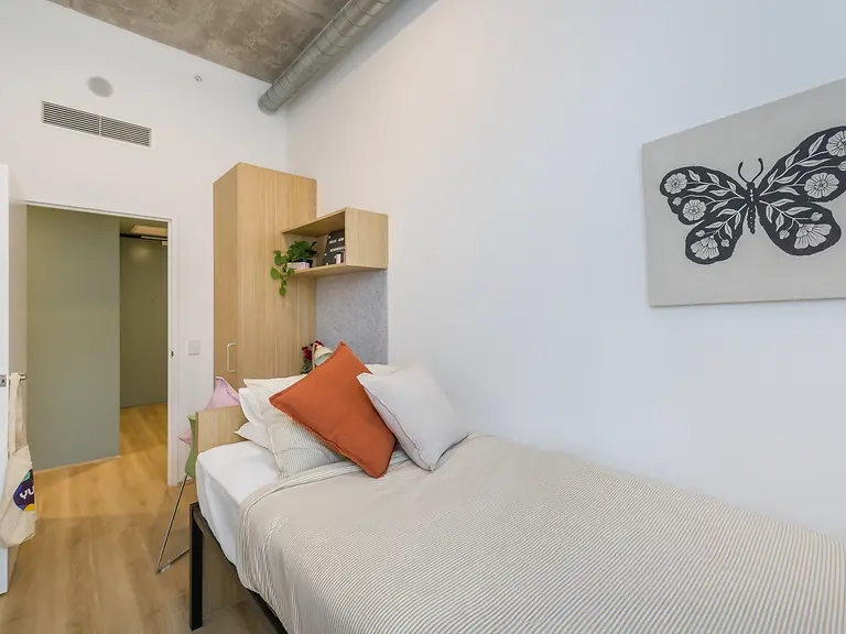 3 Bedroom Shared Apartment - Yugo Perth University Campus - Gallery - 1