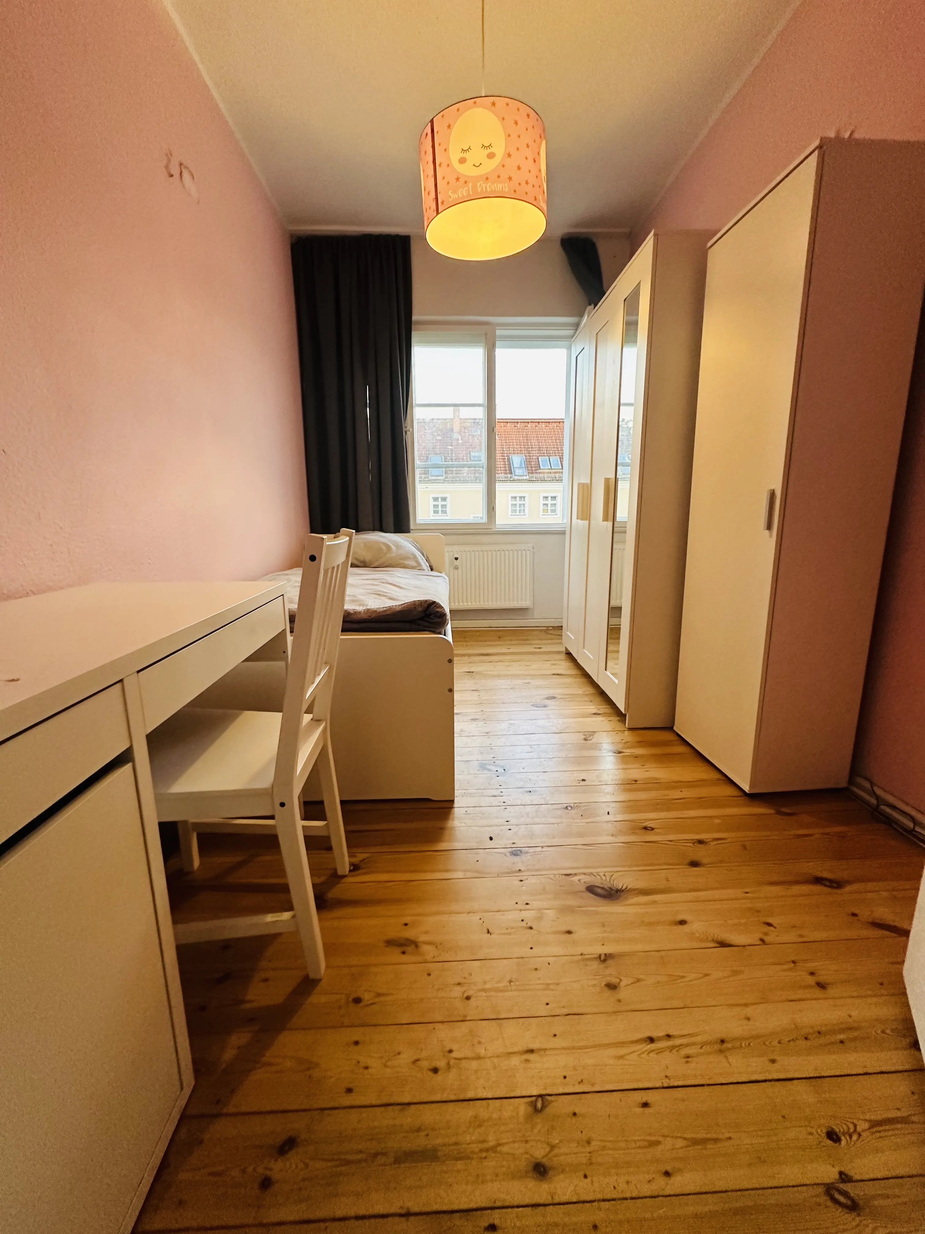Shared Apartment - 5