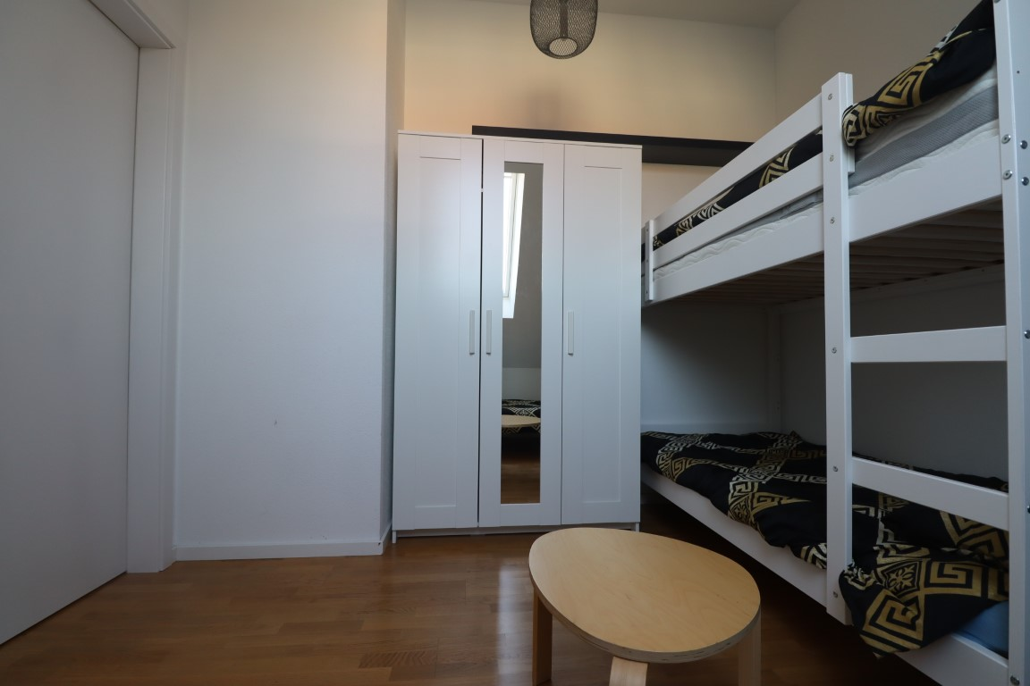 Shared Apartment - 8