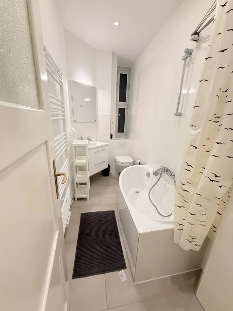  Double Room  -  UrbanEase  - Gallery -  2