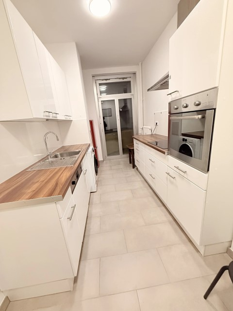  Triple Room  -  UrbanEase  - Gallery -  5