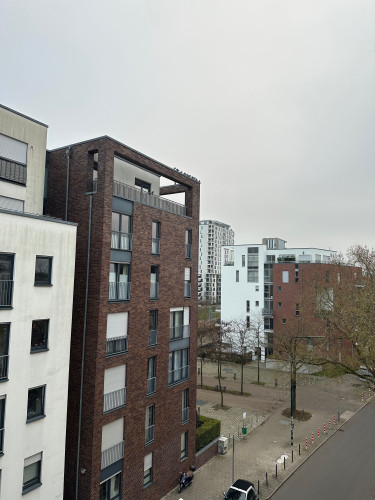 Newly Renovated 2-Room Apartment with Furnishing - Gallery - 13