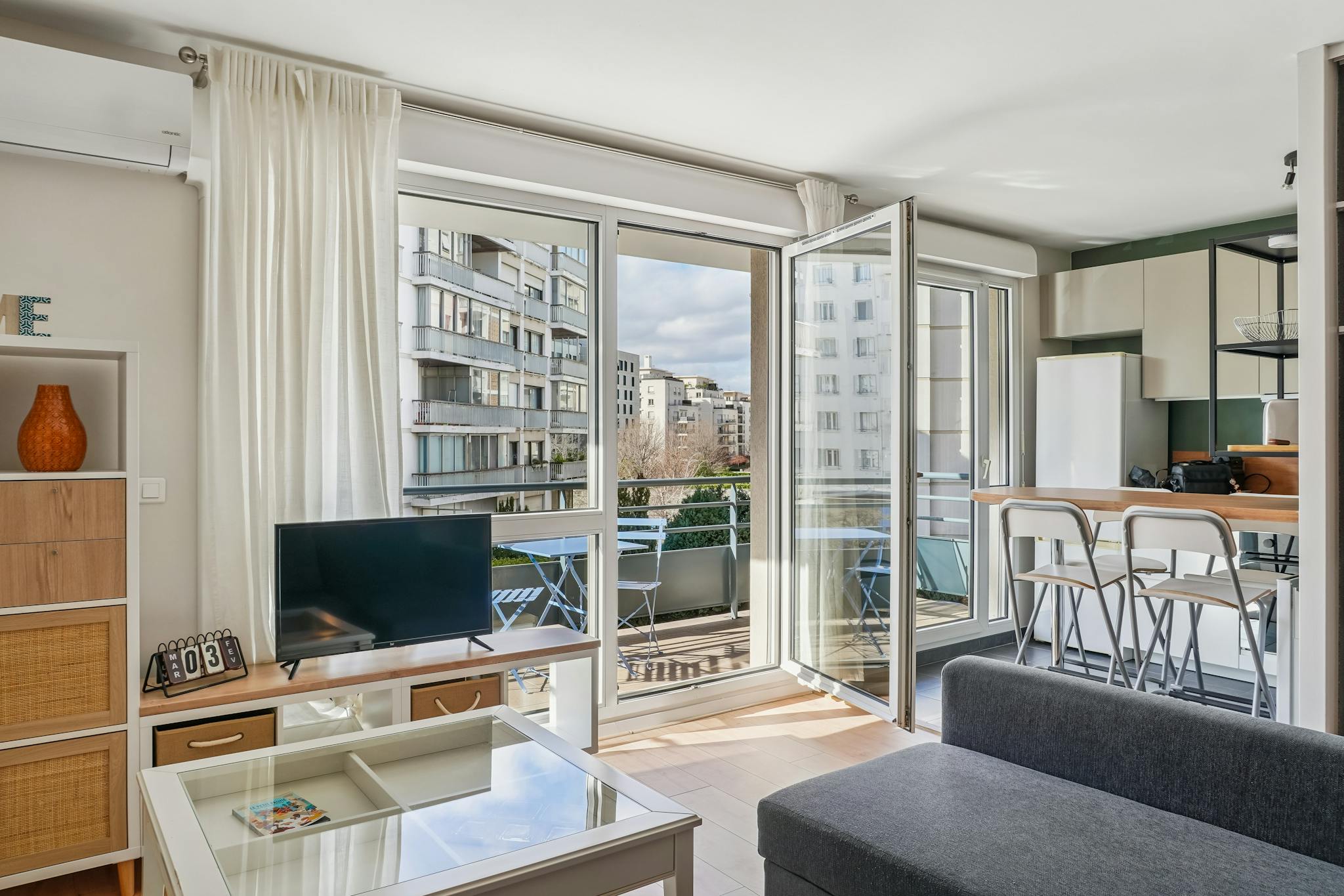Entire Place - Avenue Général Frère, Lyon - Gallery - 1