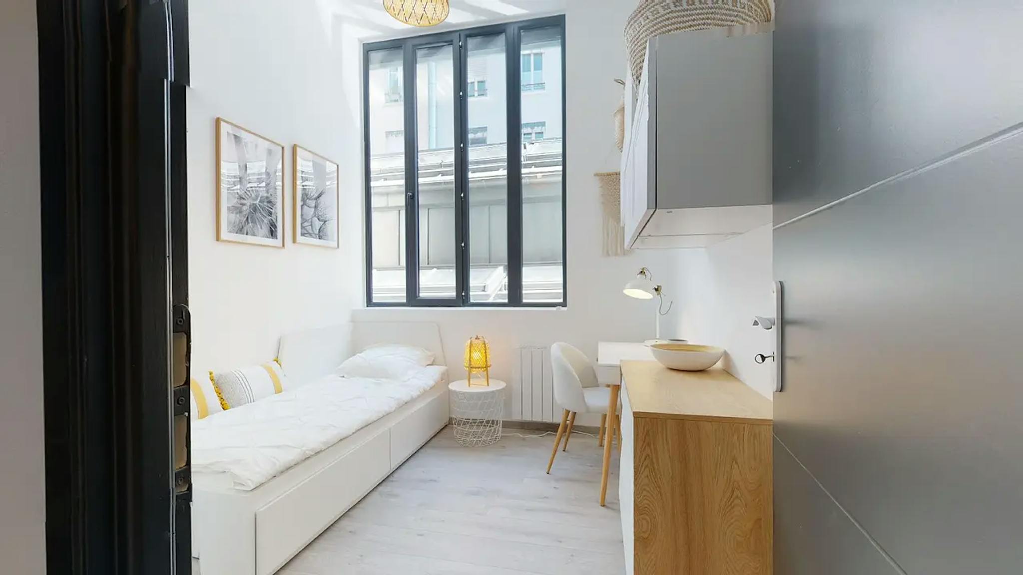 Private Room - Rue de Créqui, Lyon - Gallery - 1