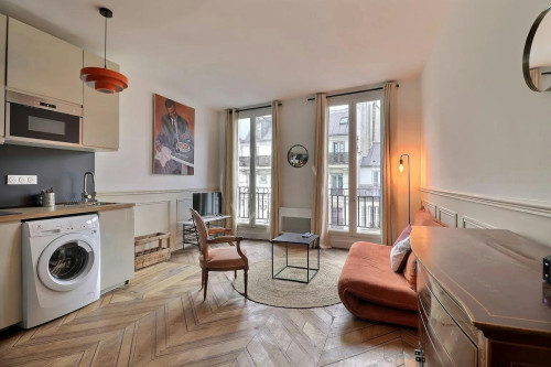 Rue du Faubourg Saint-Martin, Paris