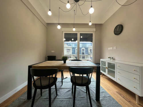 198451848220260522020308AM