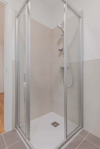 Room in Via della Malvasia, Trento for 630 m² with 11 bedrooms - Gallery - 11